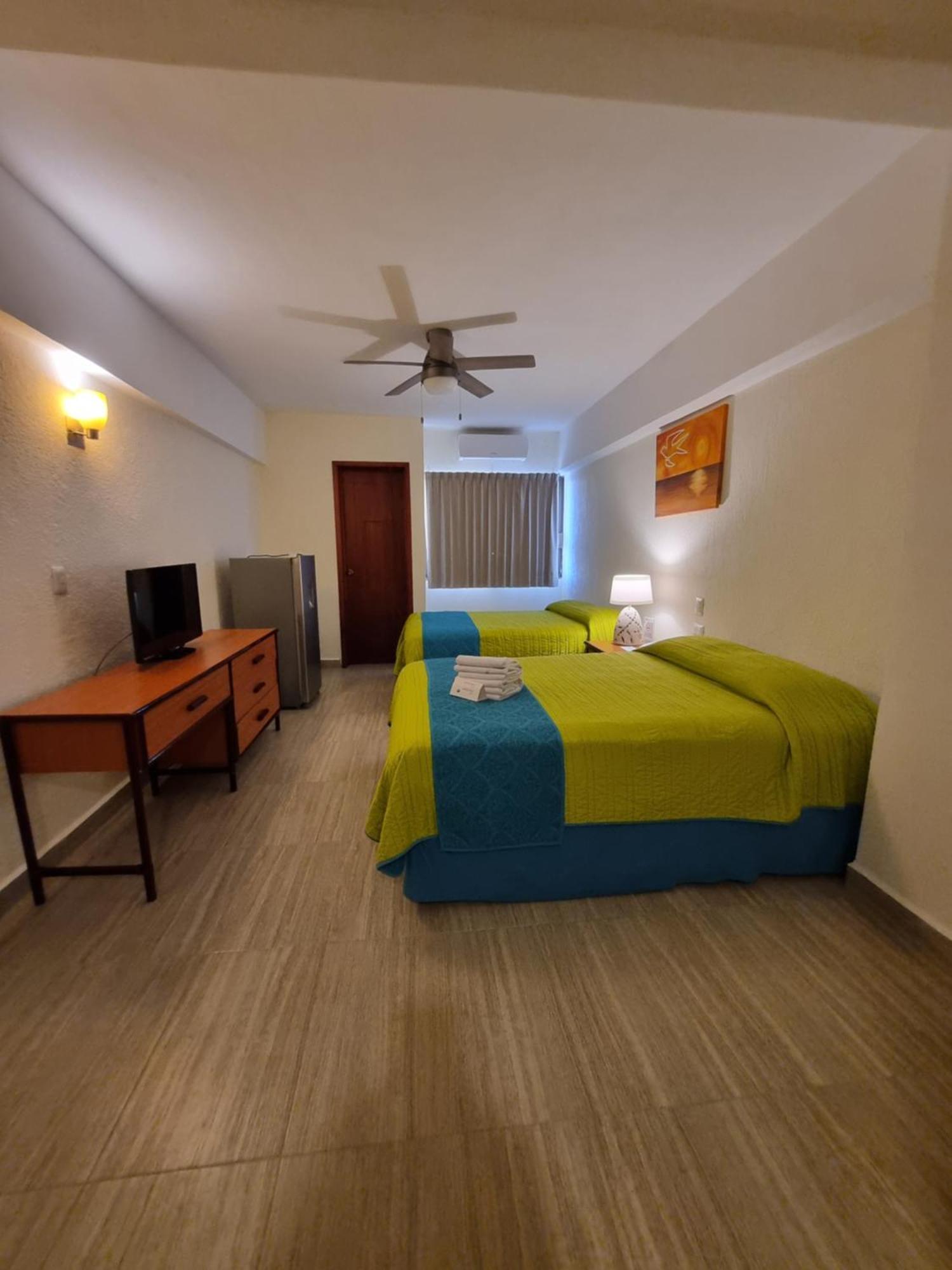 Hotel Plaza Cozumel Exterior photo
